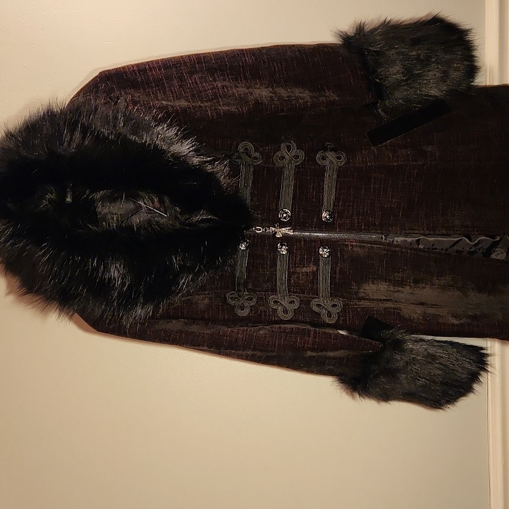 Exquisite  Gothic UNISEX coat NWT